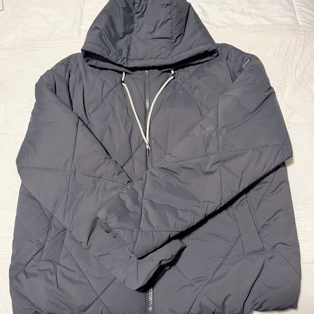 Vuori Women's Gray Quilted Hooded Jacket